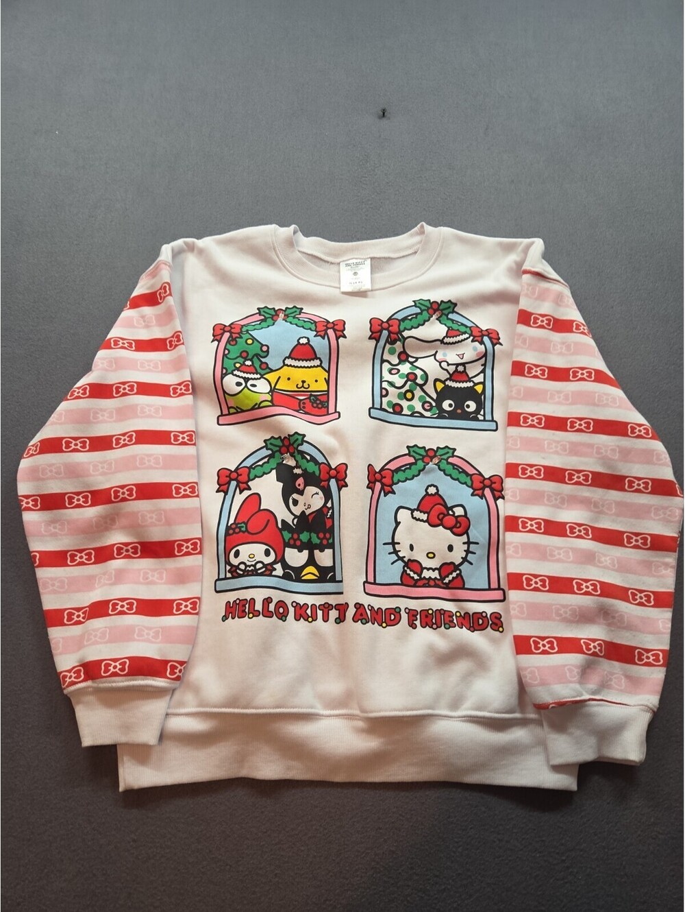 women's Hello Kitty and Friends sweatshirt size S (4/6)